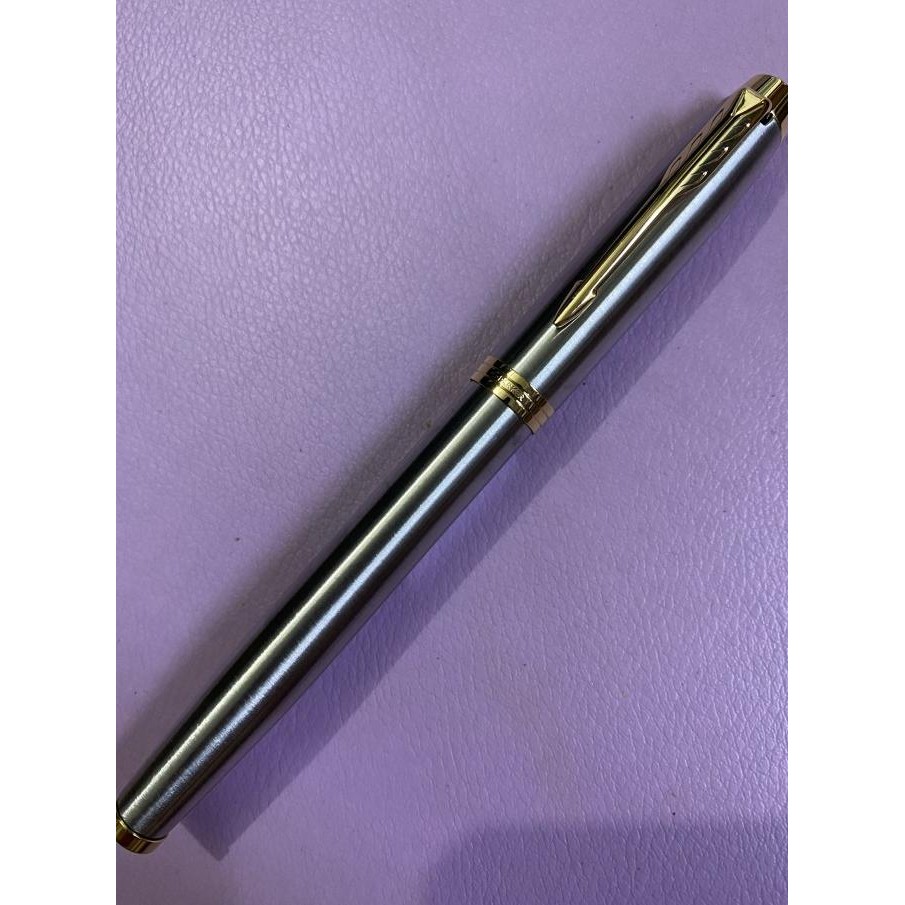 

Pulpen Parker Im New Original Roller Ball Brushed Metal Gold Trim