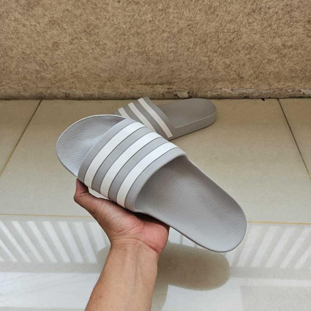 Best Adidas Adilette Aqua Slide / Sandal Adidas Slide / Sandal Slide Pria / Sandal Slide