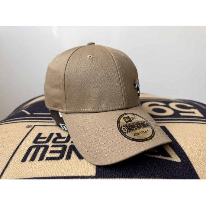 Topi New Era 9Forty NYC Metal Badge Khaki Cap 100% Original Resmi