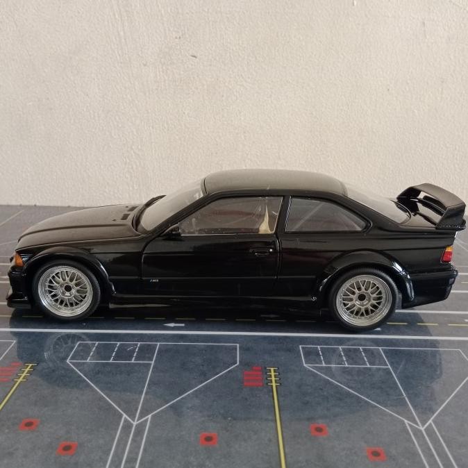 baru  DIECAST BMW 3 SERIES HITAM LOOSE SKALA 18 BY UT MODELS murah