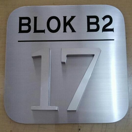 Nomor Rumah Stainless Angka Timbul