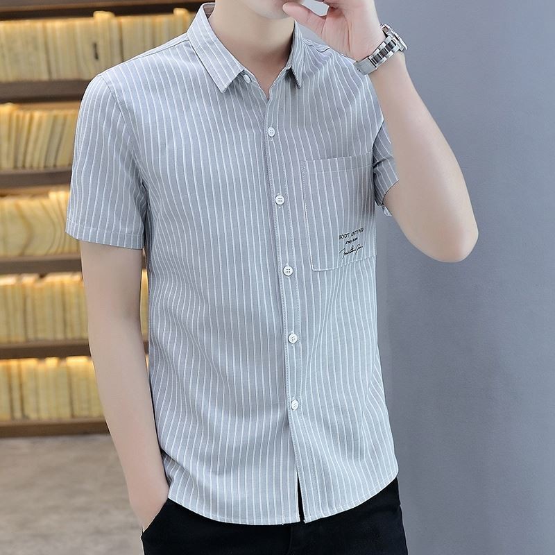 Kemeja Pria Santai Lengan Pendek Slim Fit Versi Korea Bergaya Kemeja Kantor Pakaian Pria Trendy