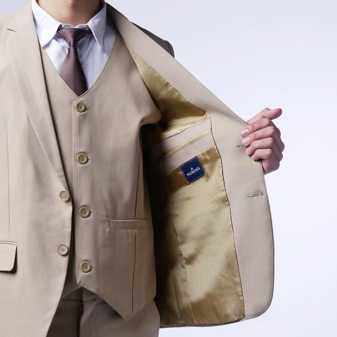 Mubeng Elegant Jas Slimfit Cream murah