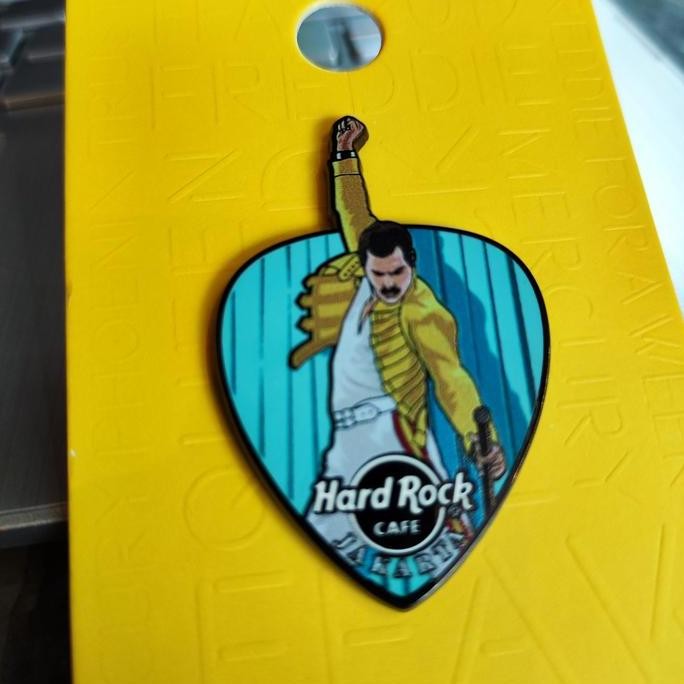 PIN Hard Rock Cafe original Freddie Mercury of Queen PIN murah