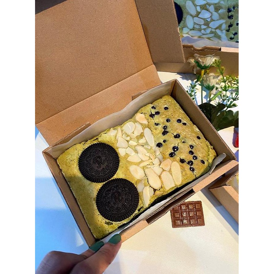 

Brownies Matcha Melted Size Personal Almond Oreo Chocochips Food Frozen Cemilan Makanan