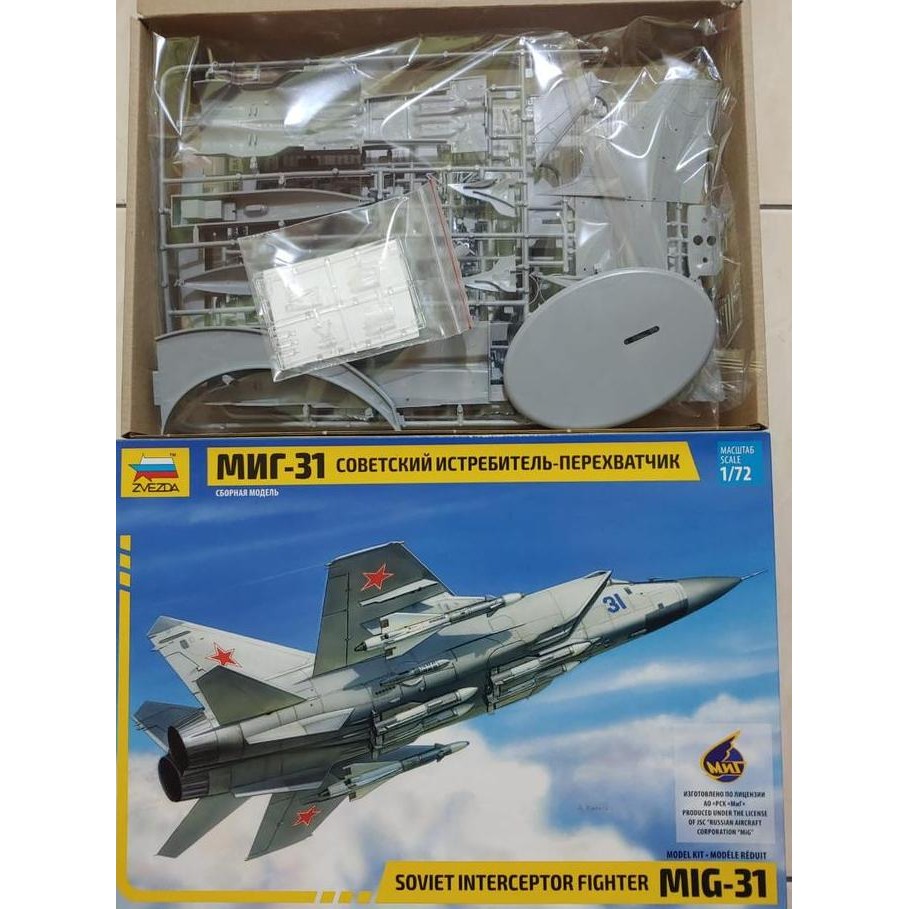 Mokit Zvezda 7229 MIG-31 Foxhound Soviet Interceptor Fighter 1/72