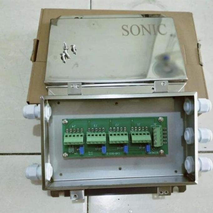 Junction Box 4 Hole Stainless Steel