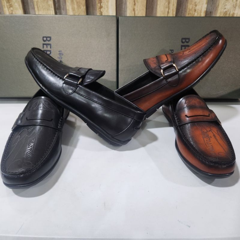 sepatu pria slip on cowok loafer berluti mewah
