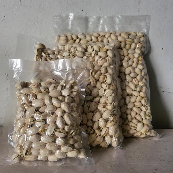 

HIW kacang pistachio 1kg roasted salted