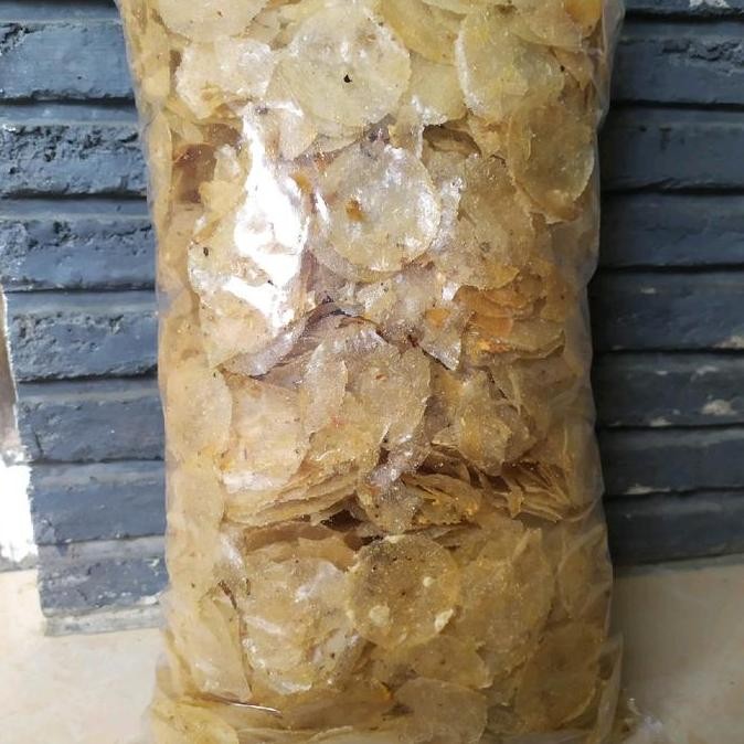 

HIW 3a Keripik Kaca Rasa Kencur dan Daun Jeruk (1 kg) Cemilan Pedas Food Snack Makanan keripik pedas Kripik kripca emping singkong krip ca Crispy tidak rasa pedas keripik & camilan isi