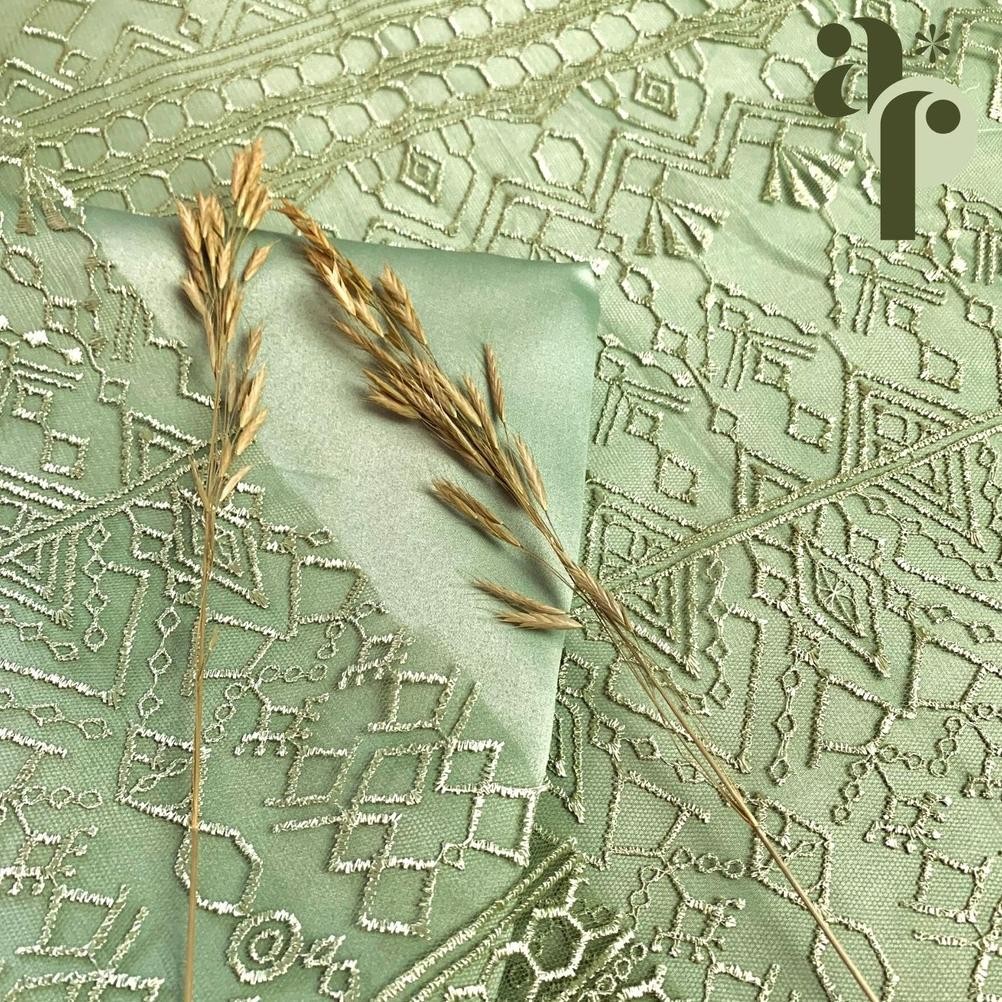 SY meter Kain Brukat // Brokat Tile Prancis bahan Kebaya Sumba Motif