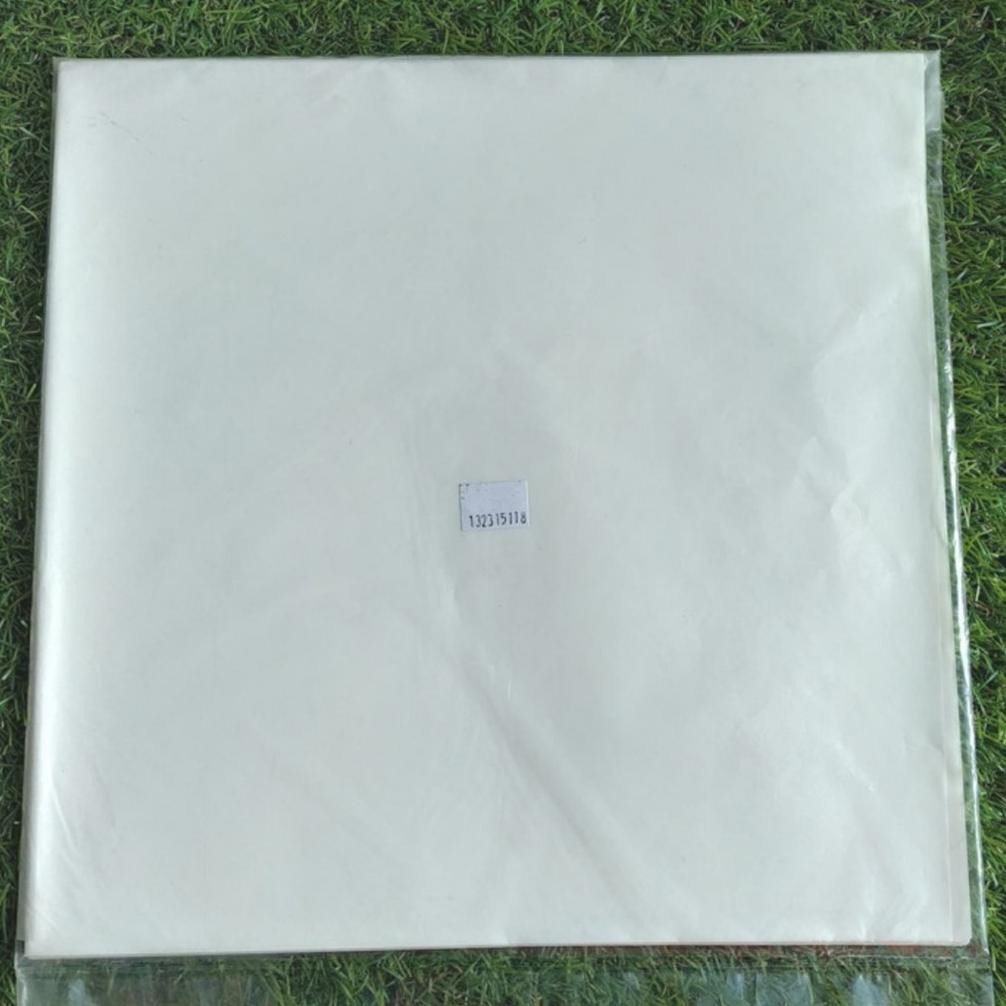 

Ryu-56 Fth- Kertas Nasi Kfc / Mcd Putih Polos 30X30 Cm / Kertas Laminasi Putih @1Pack Sale