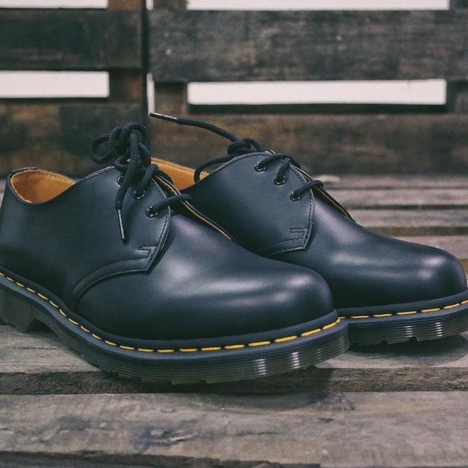 Dr martens 1461 black smooth