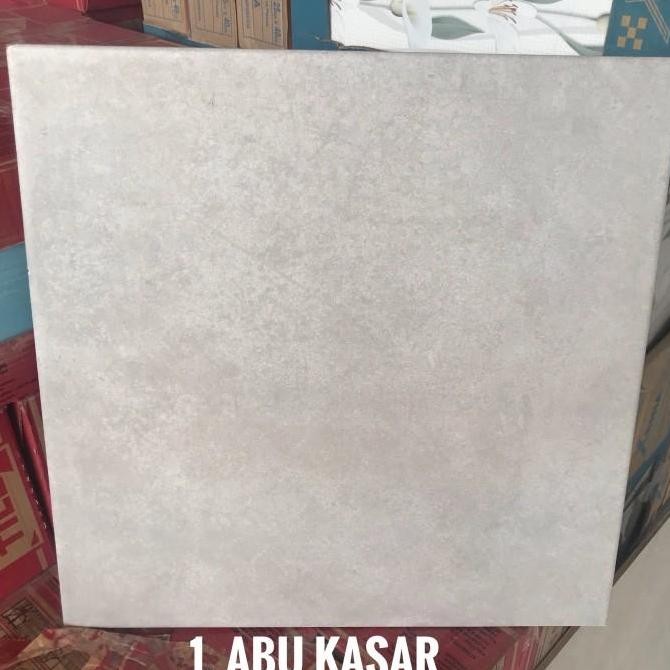Keramik lantai 50x50 abu (kasar)/ keramik lantai cream kasar GT