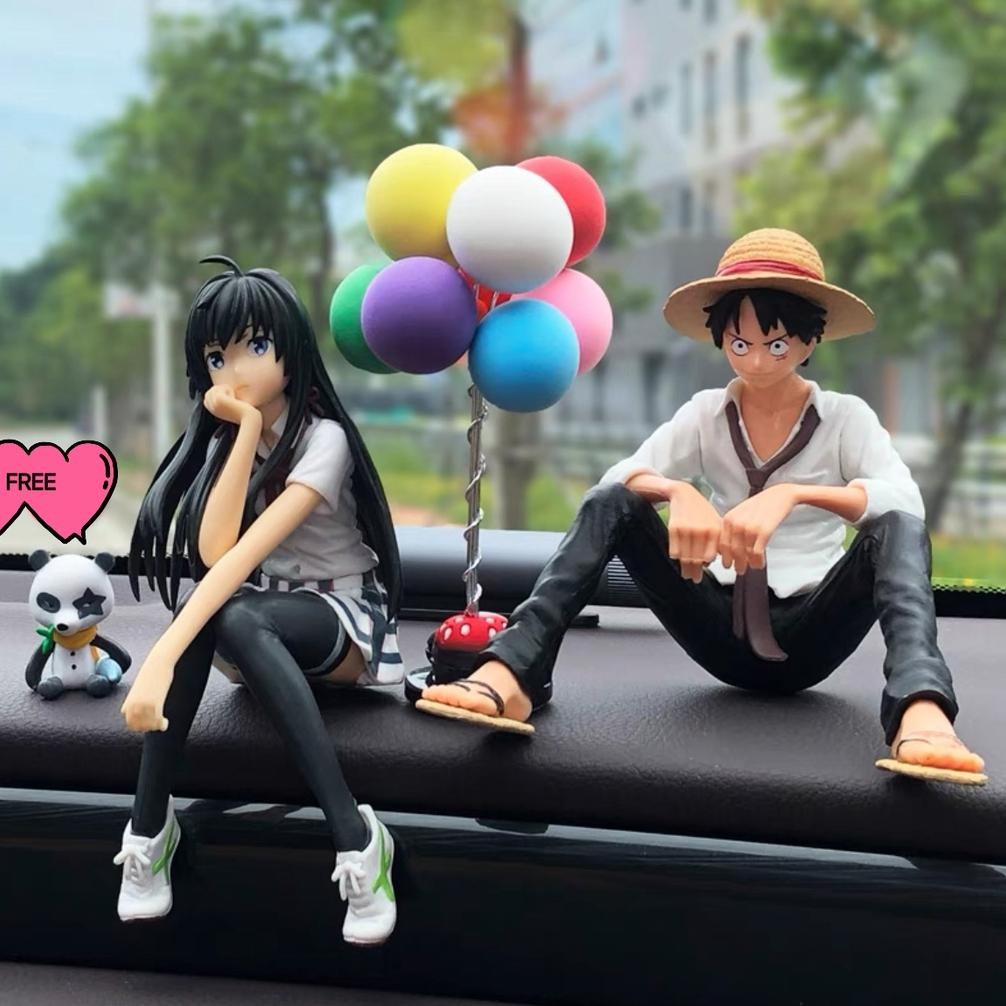 READY STOK pajangan dashboard mobil luffy & snow /aksesoris dashboard mobil / boneka figure toy box 