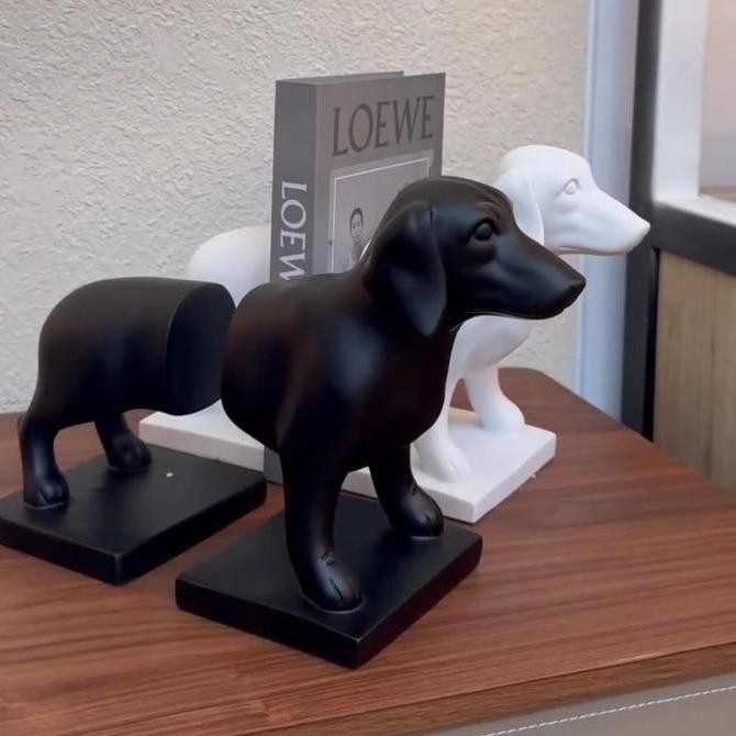 

Daschund and Pug Bookend // Pembatas Buku // Rumah Tangga // Dekorasi // Kualitas Original
