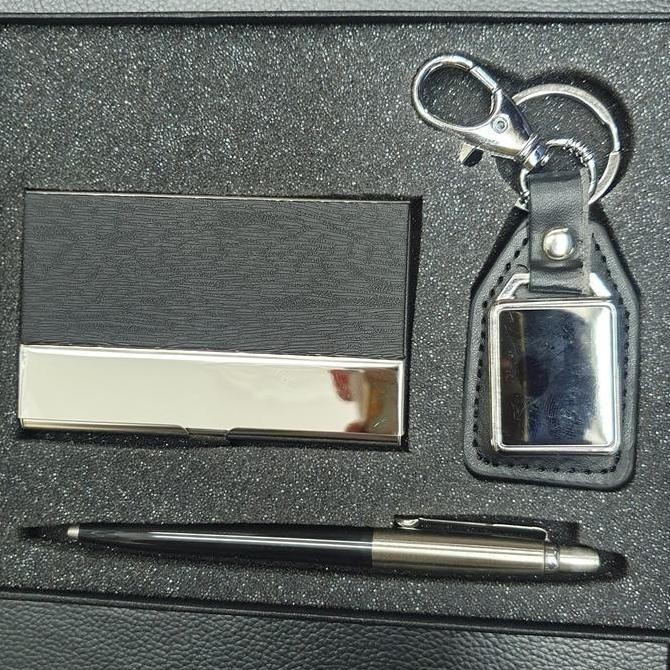 

Premium GiftSet 3In1,Gantungan Kunci , Pen Parker Jotter Original, NCC Kualitas Original