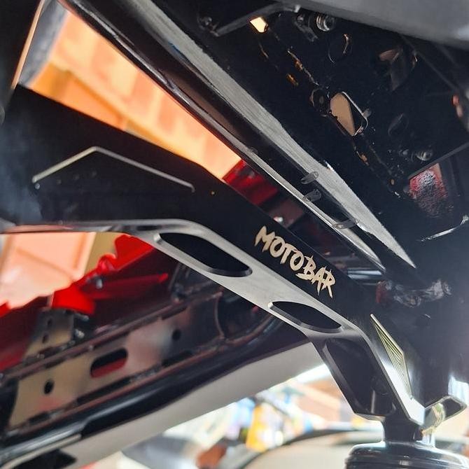 Strutbar XMAX 250 dan Stabilizer shock body jok xmax connected CNC balancer body jok xmax 250 akseso