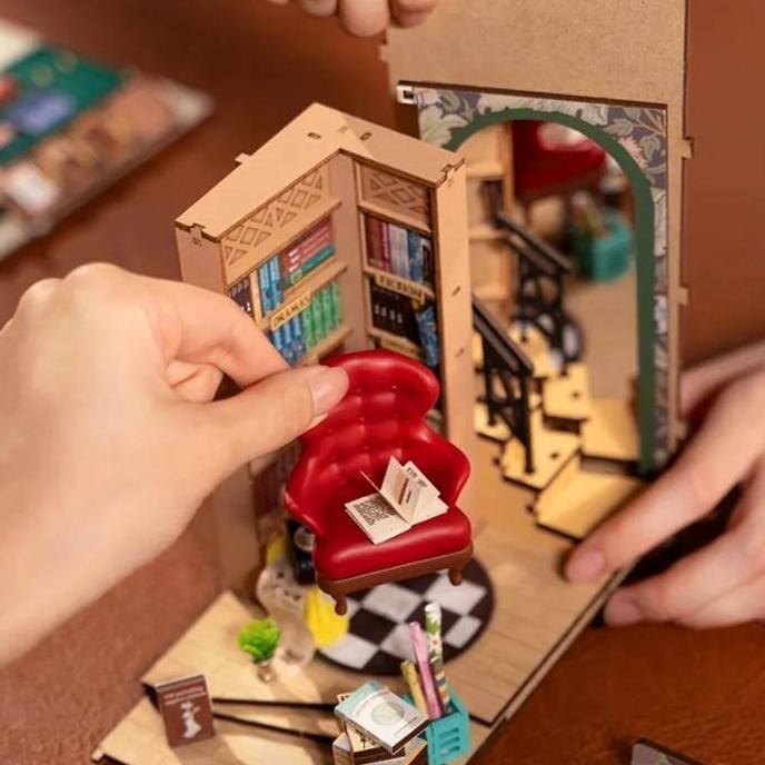 ready Robotime Rolife Book Nook DIY BookNook Shakespeare Bookstore murah