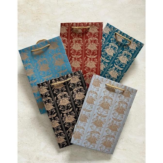 

ready Paperbag Batik / Paperbag Motif Batik / Paperbag Batik Medium - 2302