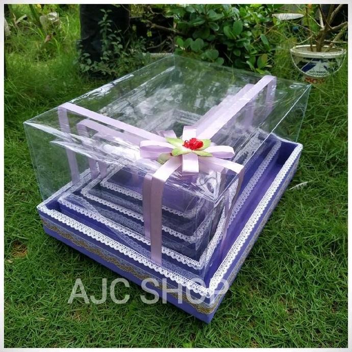 

KOTAK HANTARAN PERNIKAHAN BOX SESERAHAN MURAH PERNIKAHAN KAIN FOTO TUTUP MIKA HAMPERS KEKENIAN BUNGA HIASAN PITA