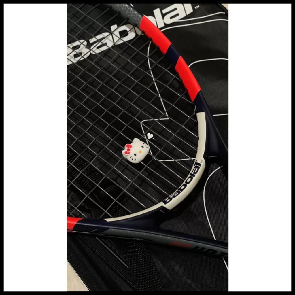PEREDAM HELLO KITTY SANRIO RAKET TENIS DAMPENER TENIS MOTIF TENNIS