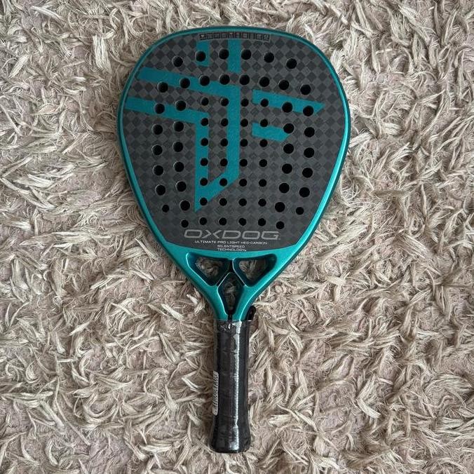 Premium OXDOG ULTIMATE PRO LIGHT 2025 (Padel Racket)