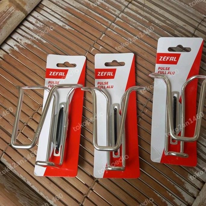 zefal pulse bottle cage silver alloy