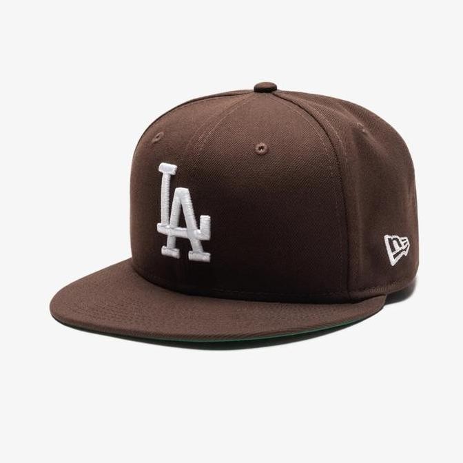 UNDEFEATED X LA DODGERS NEW ERA 59FIFTY FITTED Cap. Topi Unisex