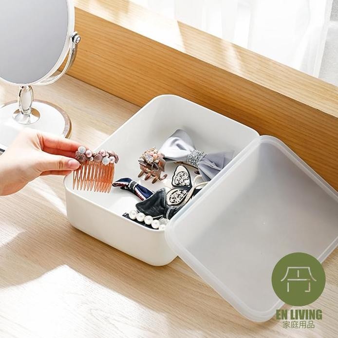 

Terlaris En Living Shallow Storage Box Small White / Kotak Multifungsi / Kotak