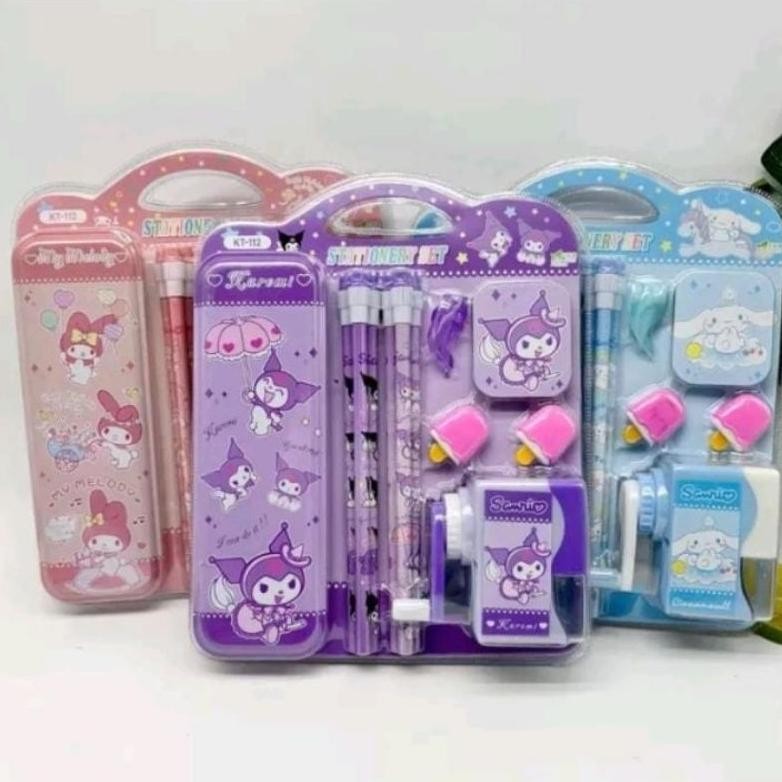 

Paket Alat Tulis Anak Sekolah Cinnamoroll Pencil Case Melody Kotak Pensil Kuromi Rautan Putar Sharpener Penghapus Penggaris Souvenir Study Set Birthday Gift Kado Ultah Hadiah Ulang Tahun Stardust Set Alat Lipat Anak