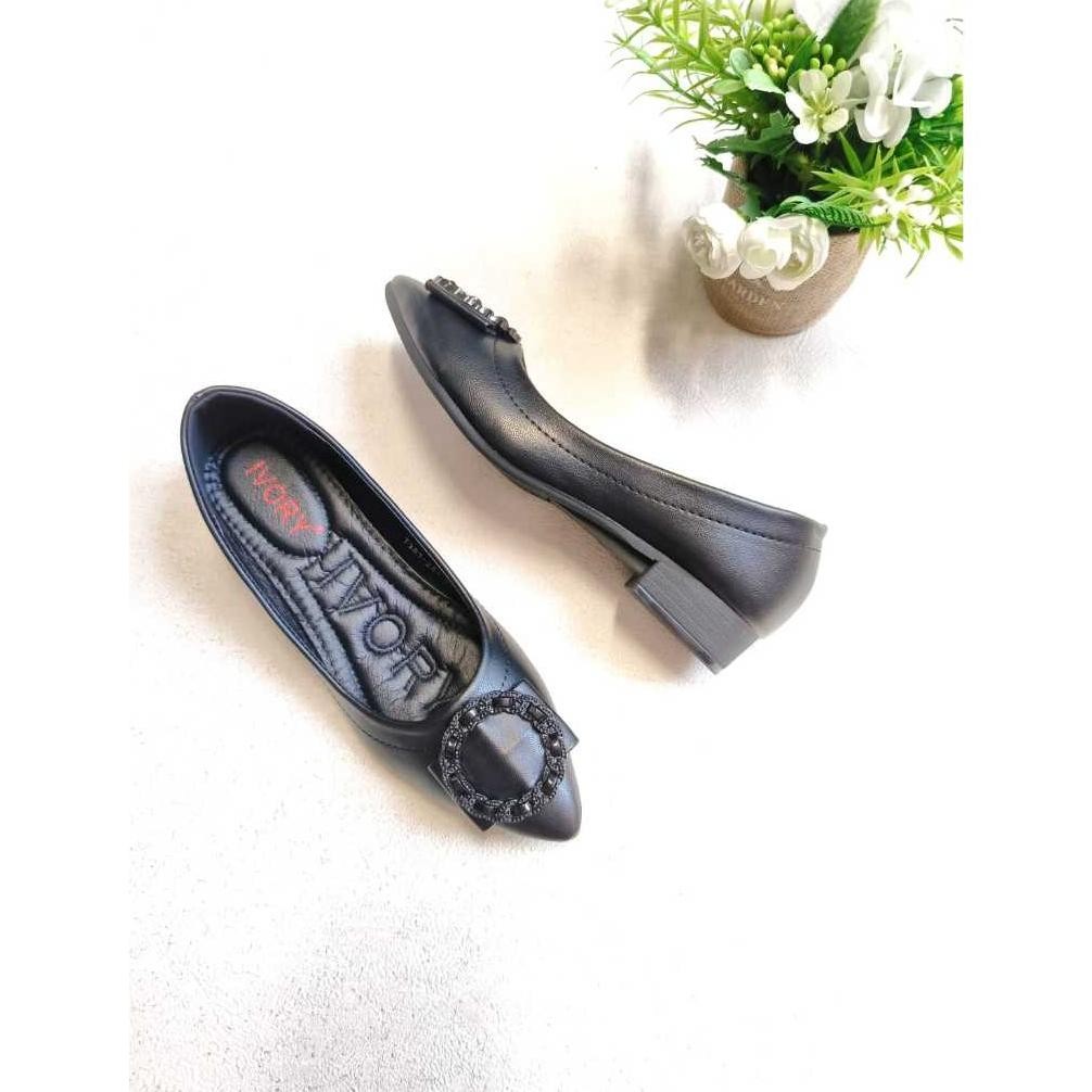 IVORY Sepatu Flat Wanita Import Kerja T383-281 Hitam