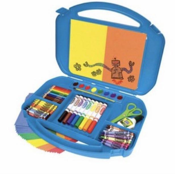 

Crayola Ultimate Art Supplies With Easel AST
