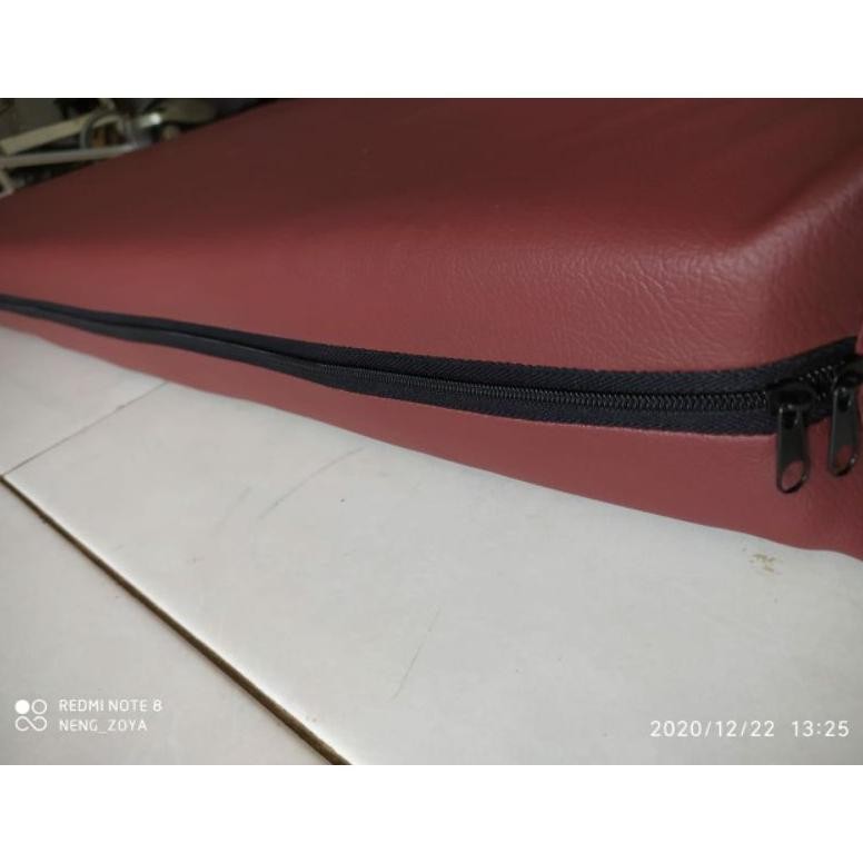 ALAS DUDUK/BANTAL MEDITASI/WATERPROOF ALAS DUDUK 50X50X8 AST