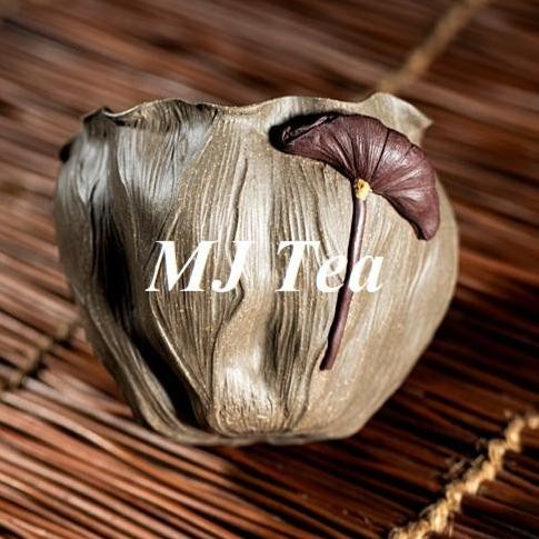 

Yixing Purple Sand Handmade Lotus Leaf Tea Divider & Tea Filter Maison Auratea