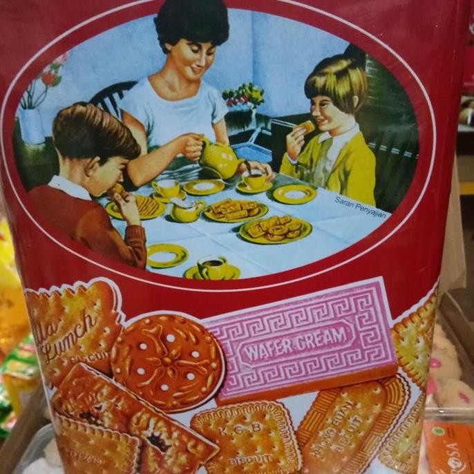 

Biscuit Khong Guan Kaleng Segi Ukuran 1600Gram