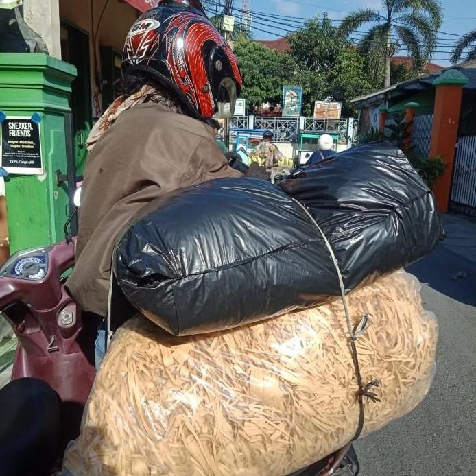 

baru Kertas Cacah Samson warna coklat 1 kilogram