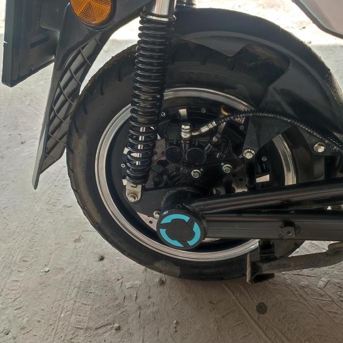 Tutup As roda dual tone Polytron Fox R & Fox S (satu set) terlaris