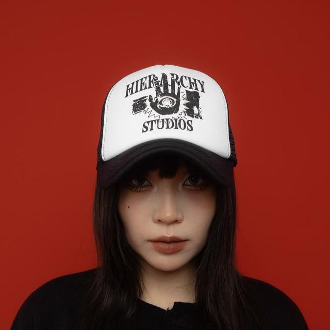Grosir Hierarchy Studios Spellbound - White Spellbound Trucker Cap