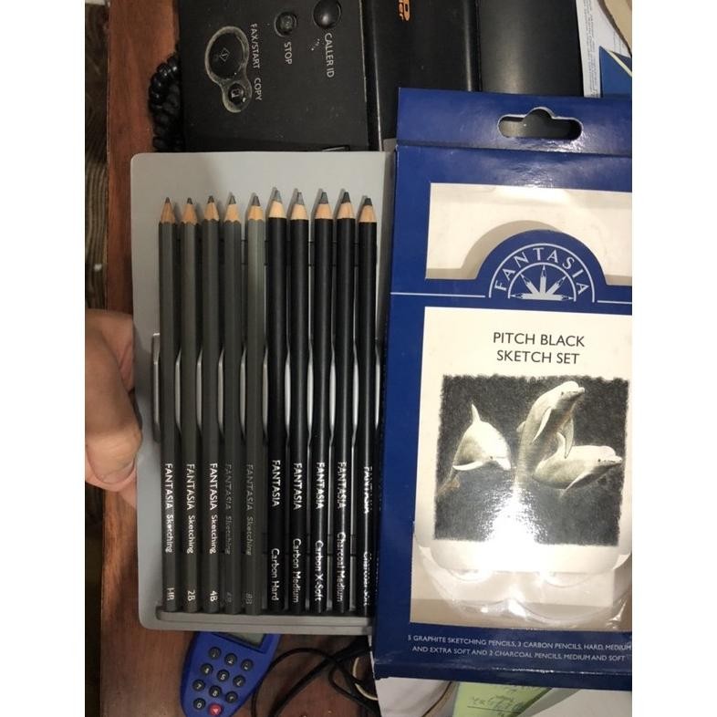

charchoal pensil pitch black scetch set fantasia sisa export ke england Terlaris