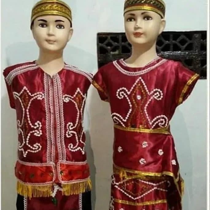Baju Kalimantan Barat // Pakaian Adat Kalimantan