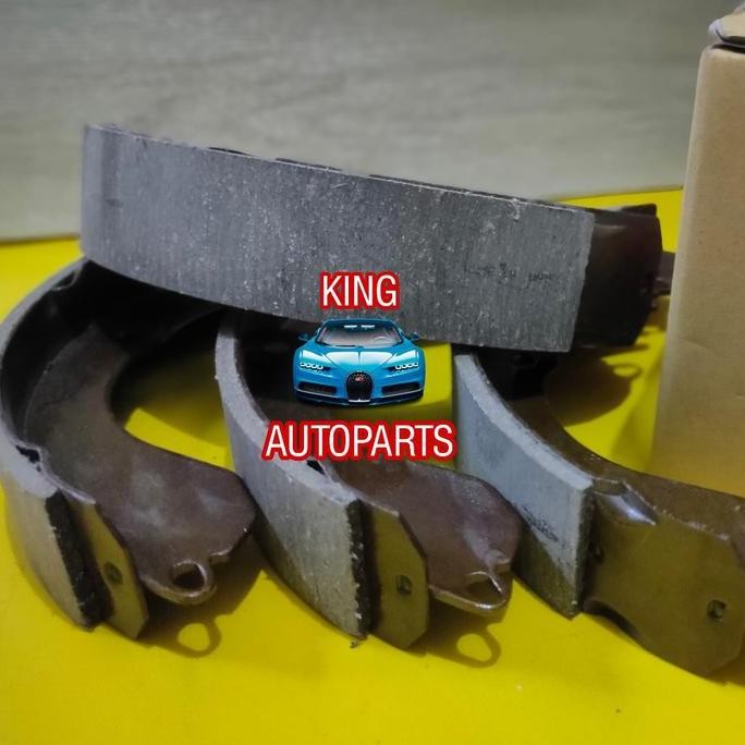kampas rem belakang grand max