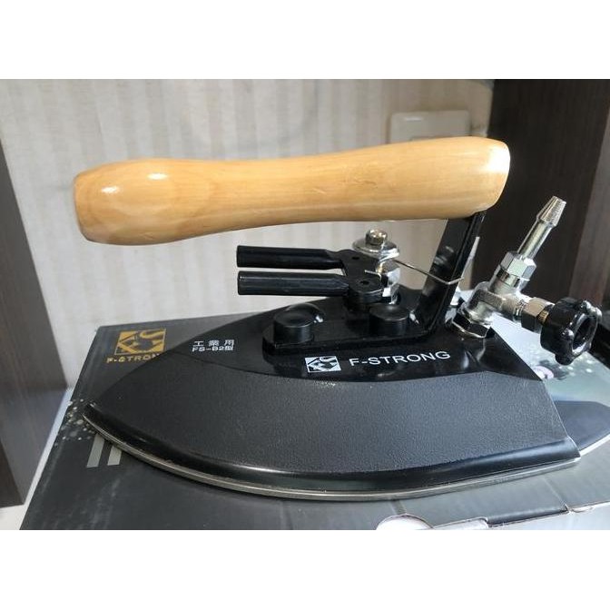 Setrika Uap Setrika Uap Laundry Setrika Uap Geser