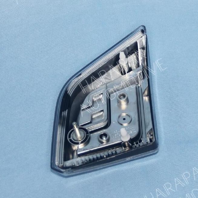 . Lampu Reflector Agya / Ayla Model Variasi (Reflector Pintu Bagasi)