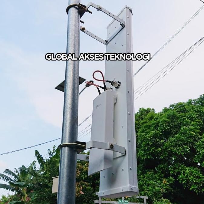 Antena Wifi Outdoor Sectoral Mimo 20 Dbi 2.4 Ghz & Tp Link Cpe220 Ext New Stok
