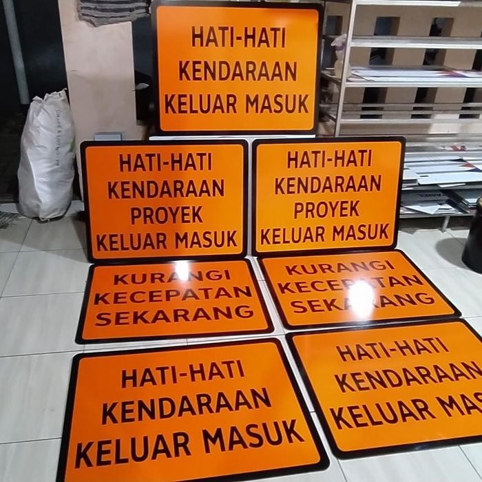 Daun Rambu Lalu Lintas Ukuran 60 Cm. 2 Muka / 2 Sisi Original Dan Terpercaya