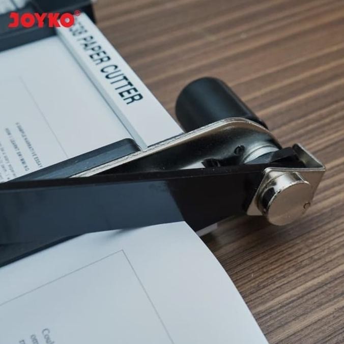 

JH8 Alat Pemotong Kertas F4 JOYKO PC2638 F4/Paper Cutting F4 JOYKO Cutter