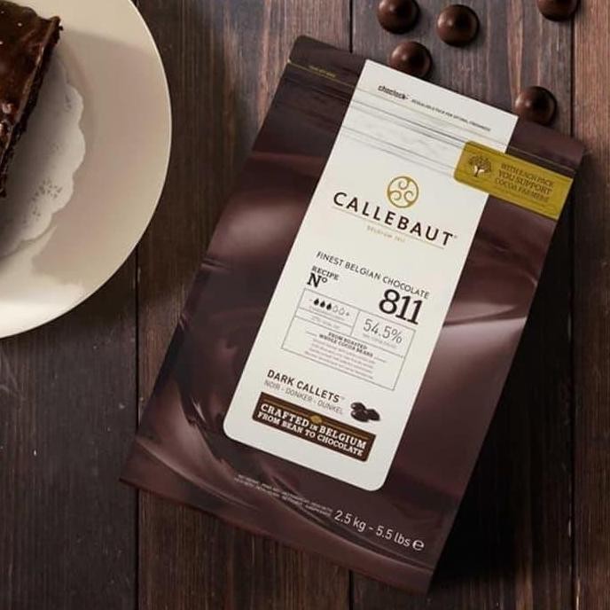 

Callebaut Dark Chocolate Couverture 811 54% Cokelat Coklat 2,5Kg