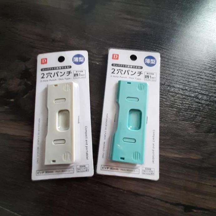 

ready !!! Daiso Hole Puncher Thin Type Pembolong File Pembuat Lobang Kertas