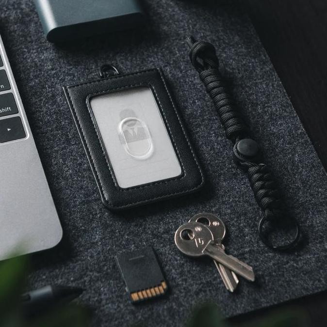 

DNAC ID Card Holder with Lanyard Money Pocket - Navy GT